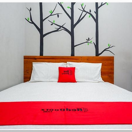 Hotel Reddoorz Near Jogja Expo Center 2 à Baturetno Extérieur photo