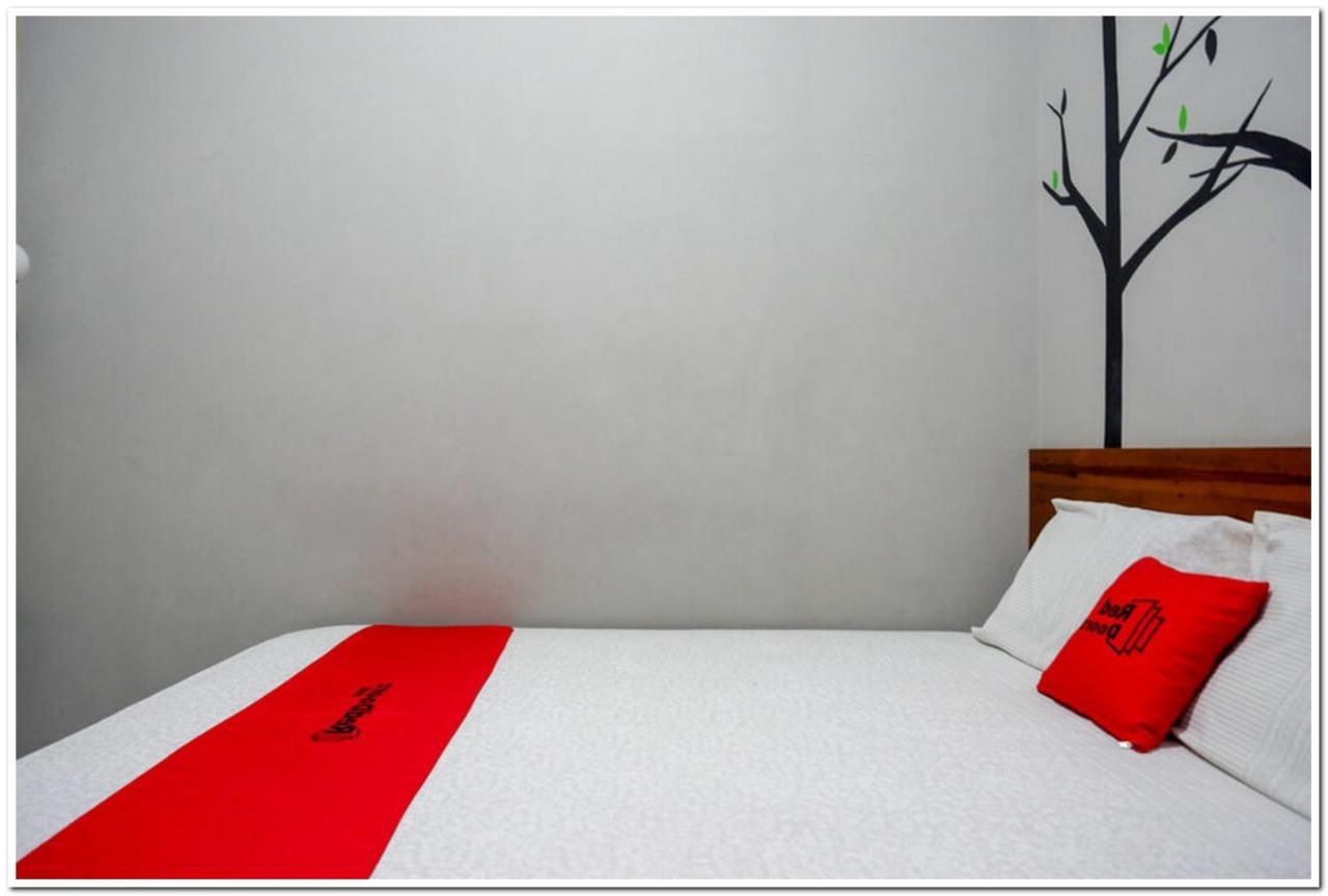 Hotel Reddoorz Near Jogja Expo Center 2 à Baturetno Extérieur photo
